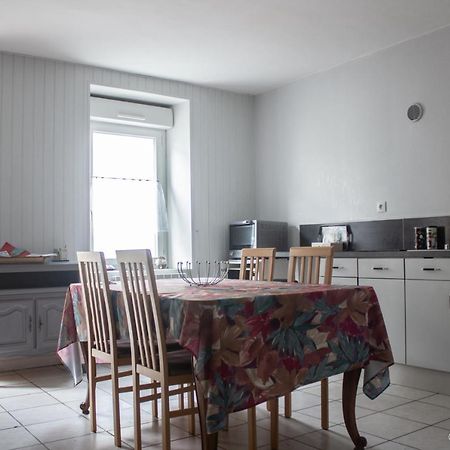 Logis Des Chouans Apartment Les Landes-Genusson ภายนอก รูปภาพ
