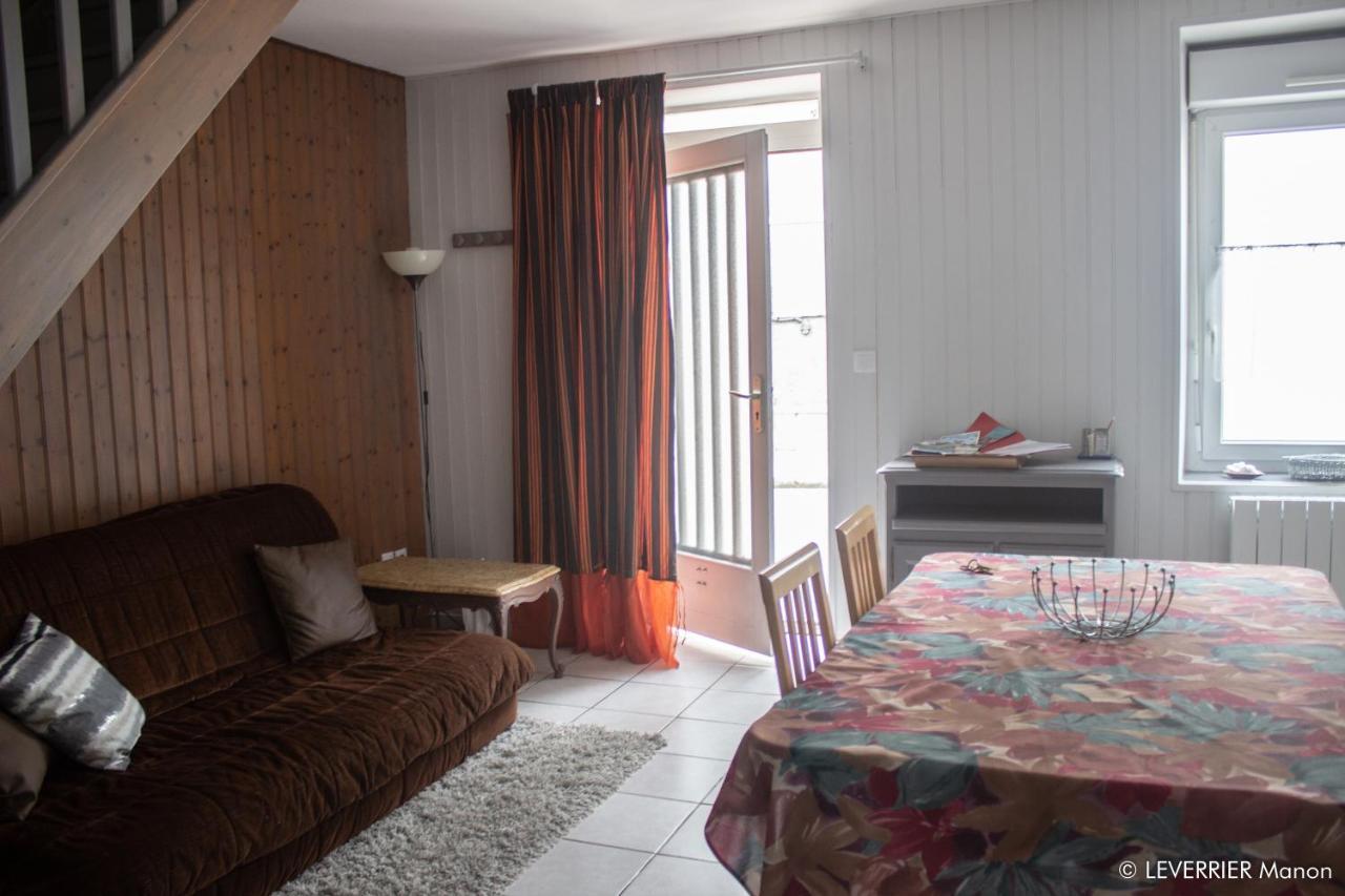 Logis Des Chouans Apartment Les Landes-Genusson ภายนอก รูปภาพ