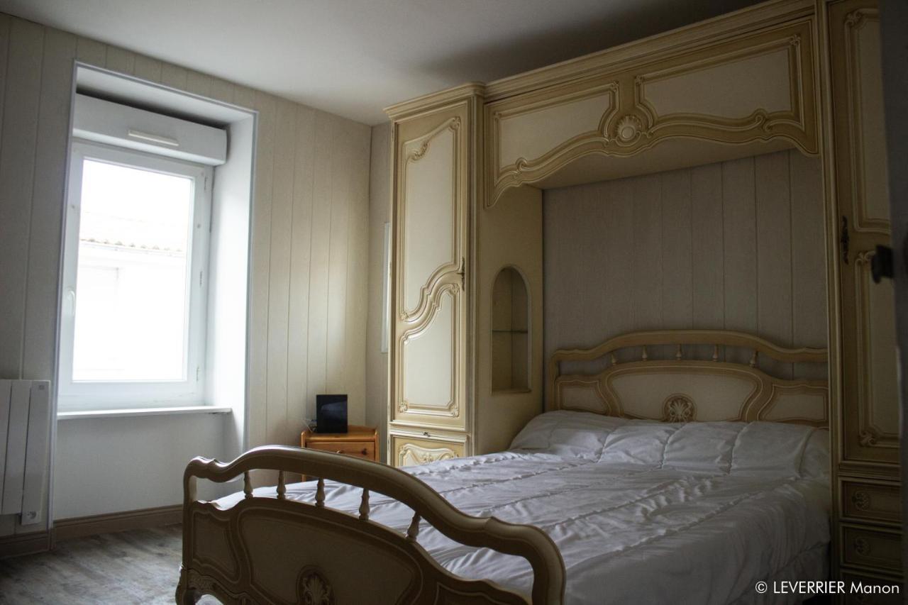 Logis Des Chouans Apartment Les Landes-Genusson ภายนอก รูปภาพ