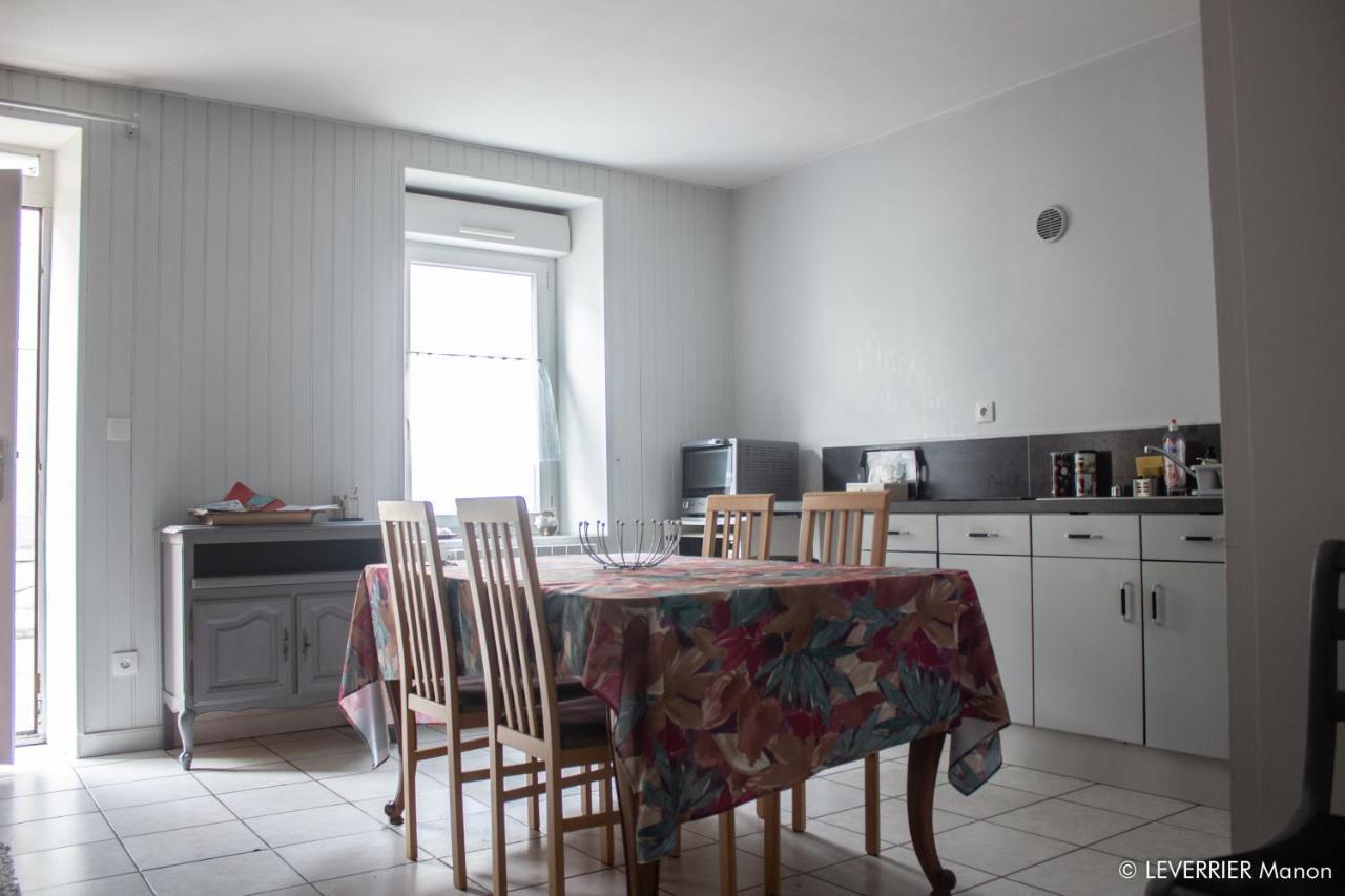 Logis Des Chouans Apartment Les Landes-Genusson ภายนอก รูปภาพ
